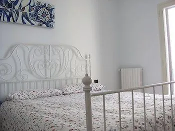 Bella * Барі